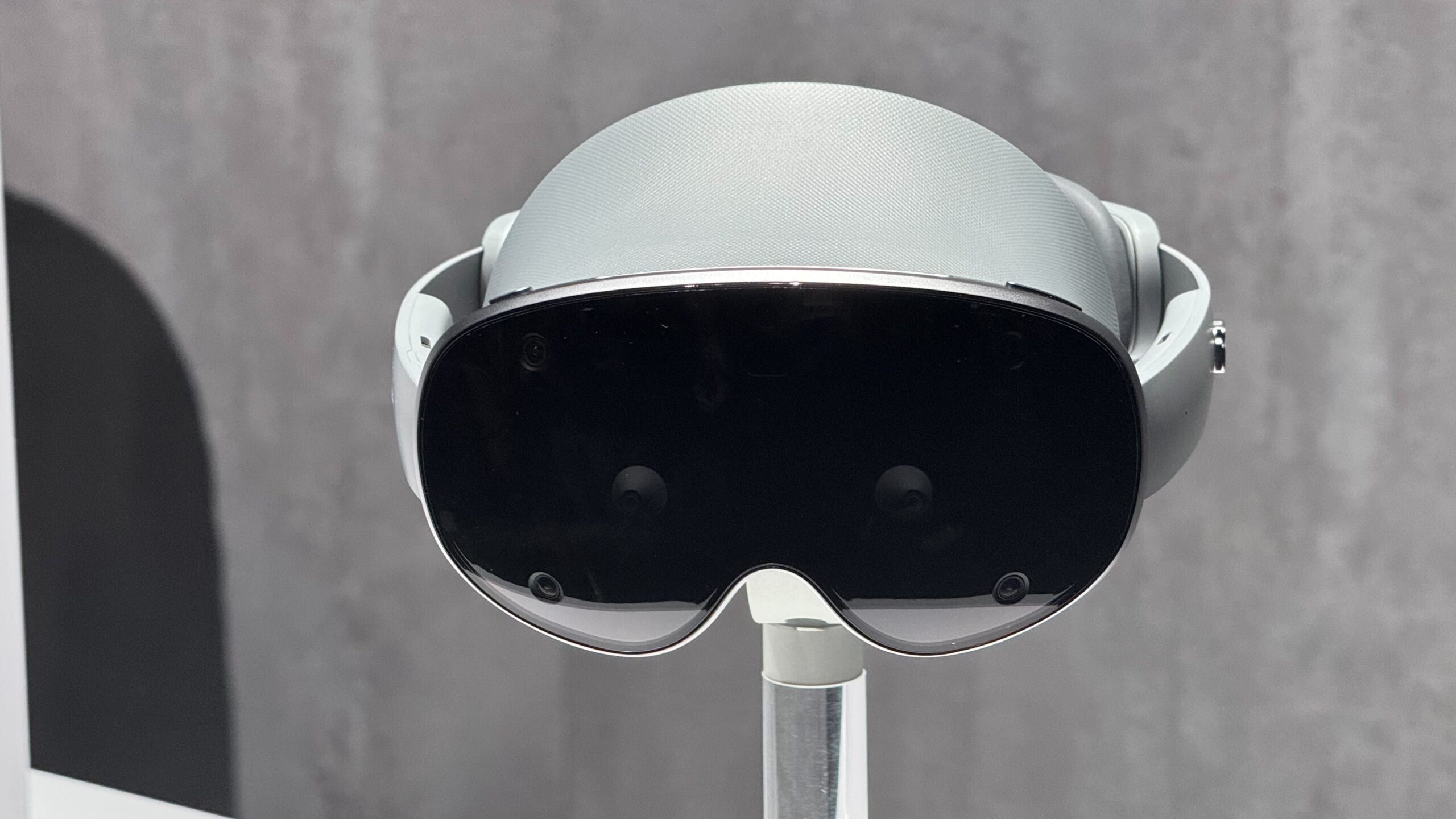 Samsung's Smart Glasses Be the Surprise Hit of 2025 Alongside the Moohan XR Headset
