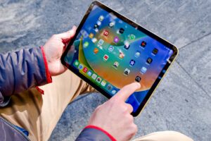 Is iPadOS 19 Just Borrowing From the Mac Without Breaking New Ground