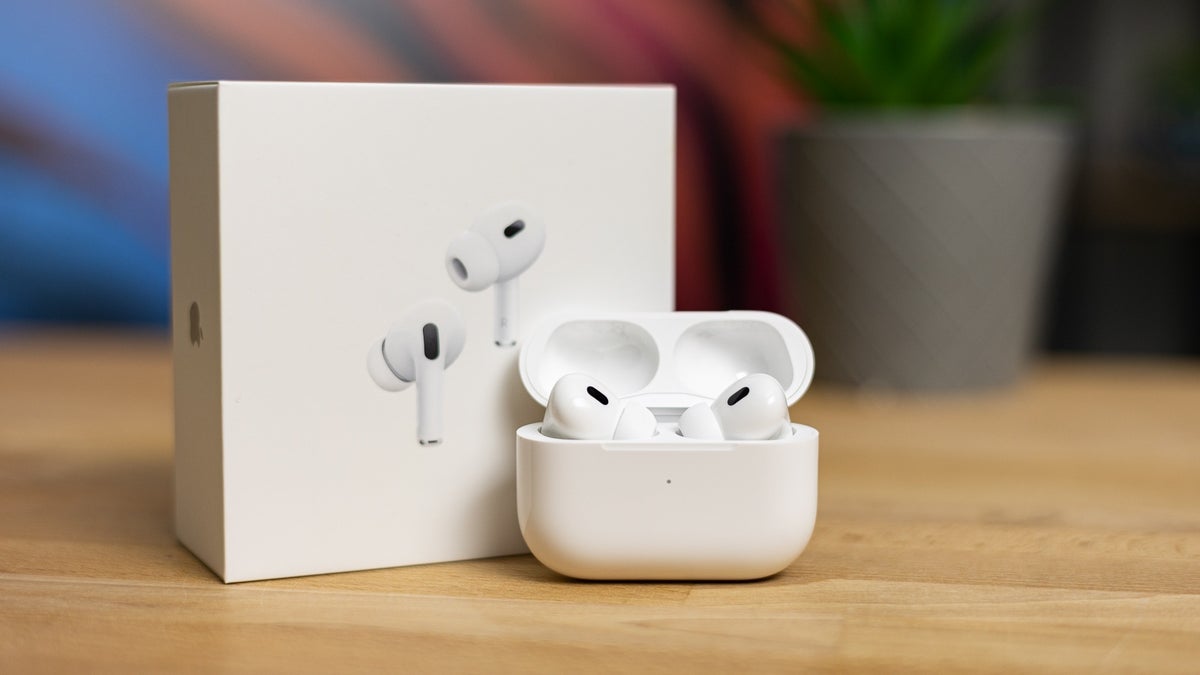 AirPods Pro 3 Expected to Arrive with Enhanced Ambient Sound, Potential Hearing Aid Capabilities