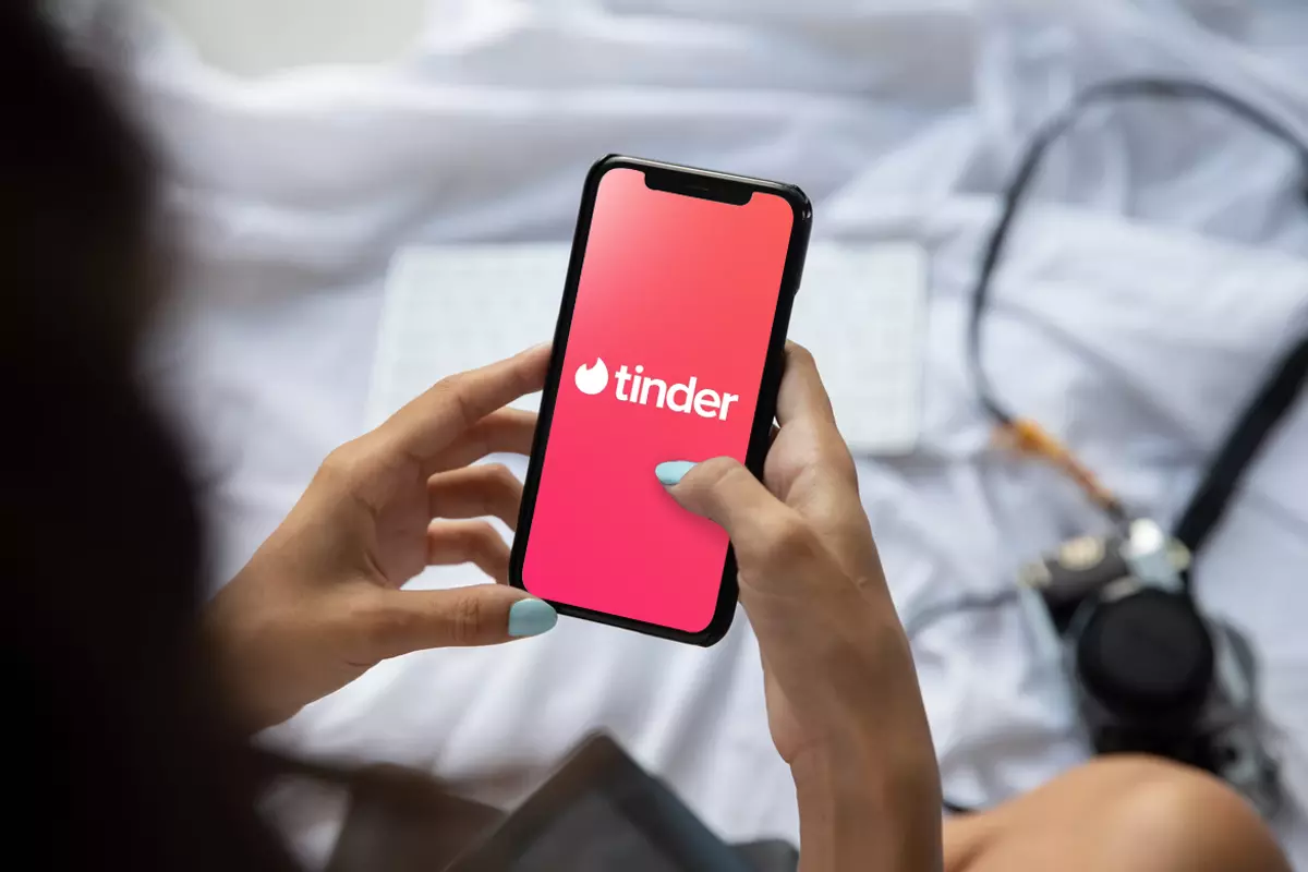 Tinder Mandates Facial Recognition for New US Users, Starting with California